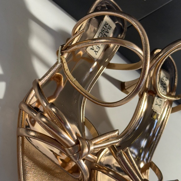 Badgley Mischka Loyalty Ankle Strap Knotted Heel Sandals Size 6 NEW - Picture 8 of 13